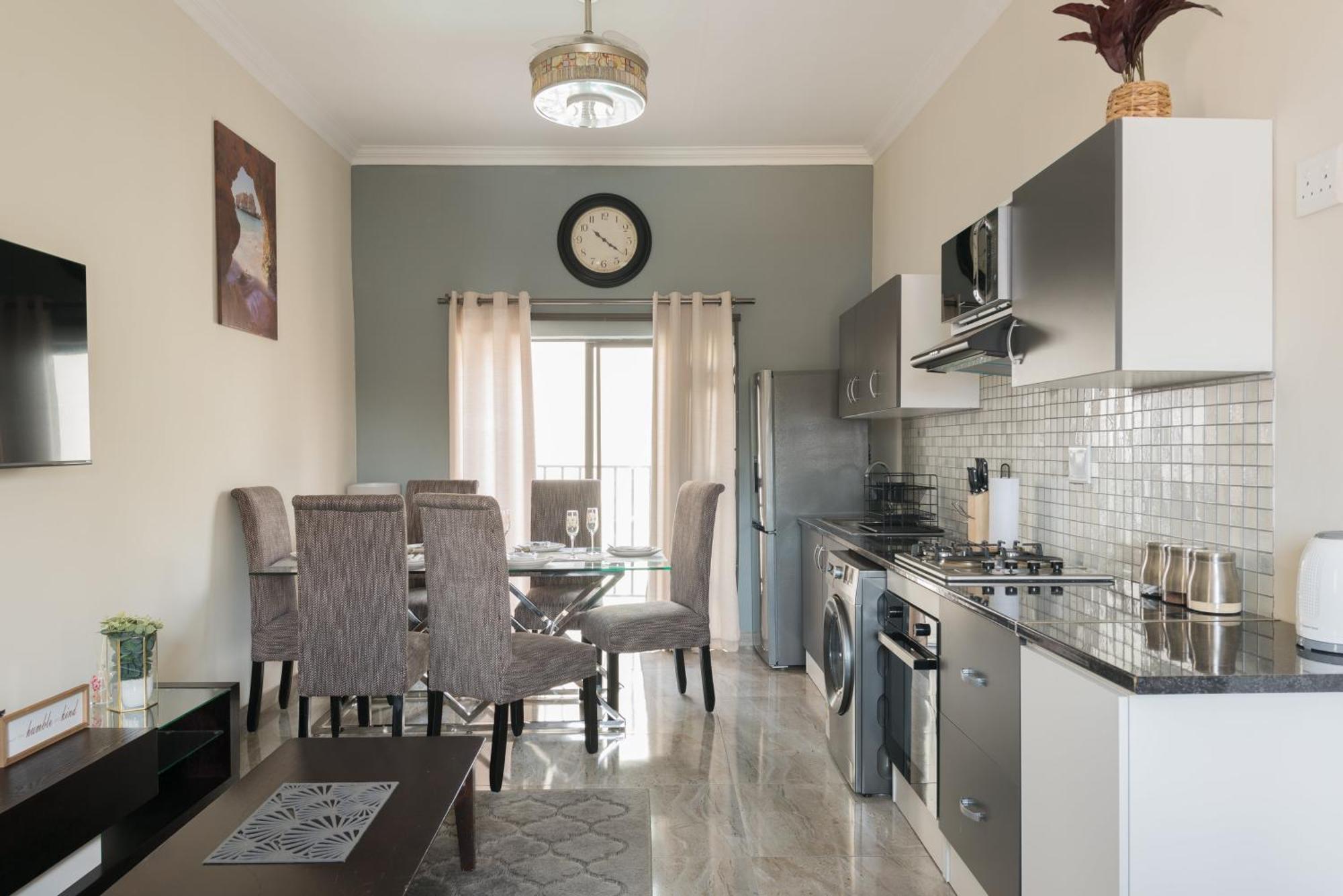 Evans Village - Apartments & Spa Йоханнесбург Экстерьер фото